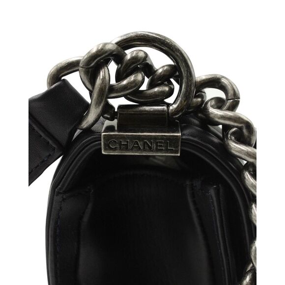 Chanel Medium Boy Flap Bag in Navy Blue Python Leather - Picture 6 of 10